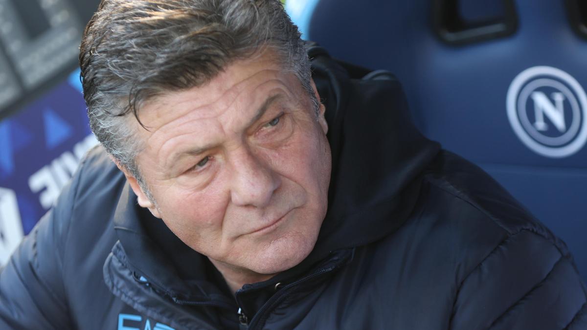 El Nápoles se plantea el despido de Mazzarri antes de recibir al Barcelona