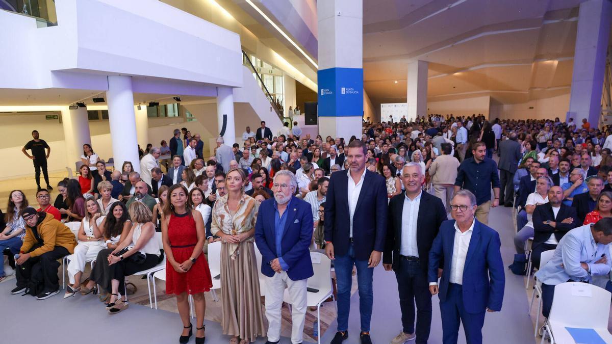 La Xunta se abre a impartir todas las asignaturas en gallego «siempre que exista la unanimidad necesaria»
