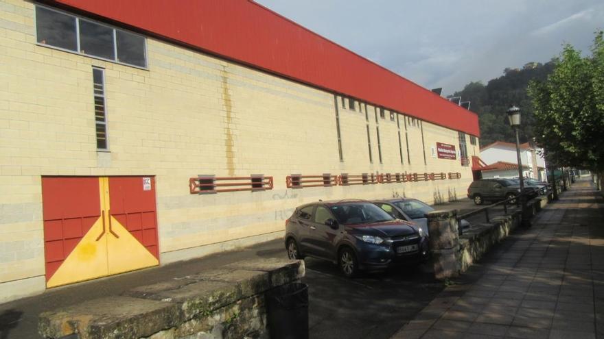 Pabellón polideportivo &quot;Juan Antonio Vega Díaz&quot;, en Cangas de Onís