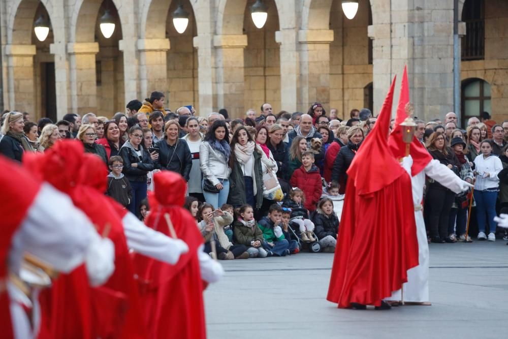 Procesión de San Pedro en Avilés