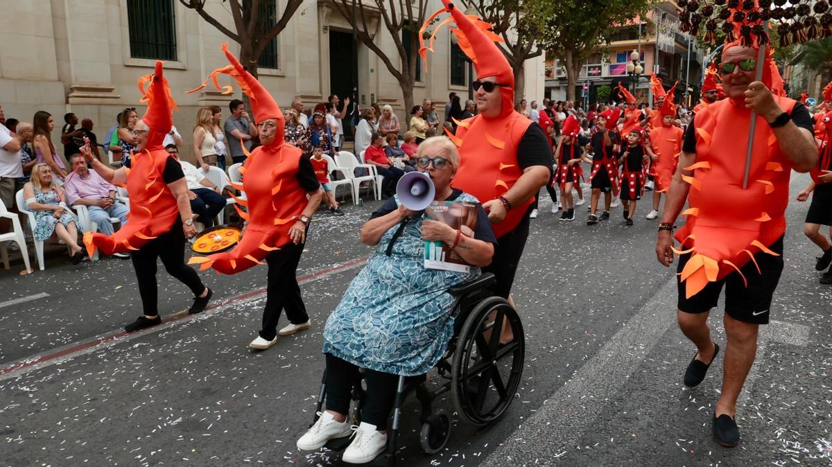 El desfile del Ninot de las Hogueras 2026 en Alicante, en imágenes
