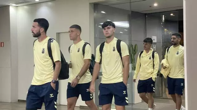 Concentración de la UD Las Palmas en el hotel AC Iberia