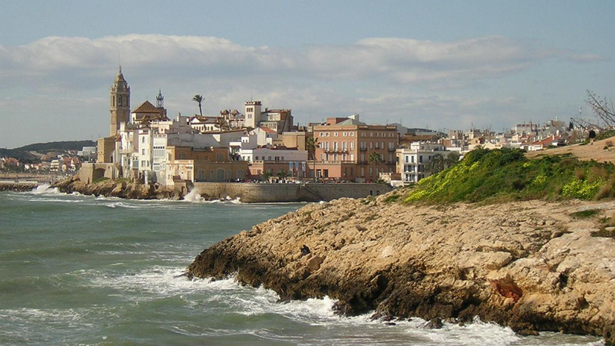 sitges des de la cala balmins