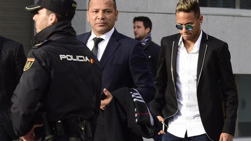 Un tribunal brasileño mantiene el embargo del patrimonio de Neymar