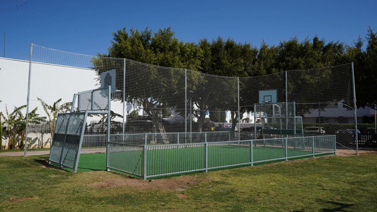 Santa Eulària estrena una nueva pista multideporte en Cas Capità | ASE