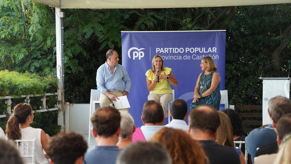 Aguilella, Barrachina y Marqués, en la junta directiva del PPCS en Benicàssim.