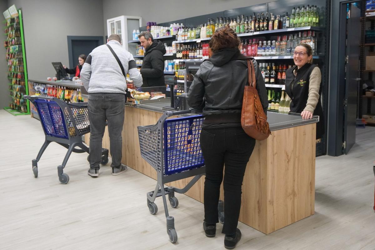 Así ha sido la inauguración del centro comercial de Alcañices