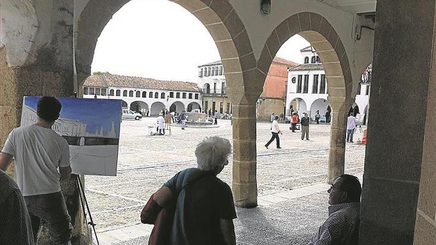 Un certamen de pintura realza la Plaza Porticada