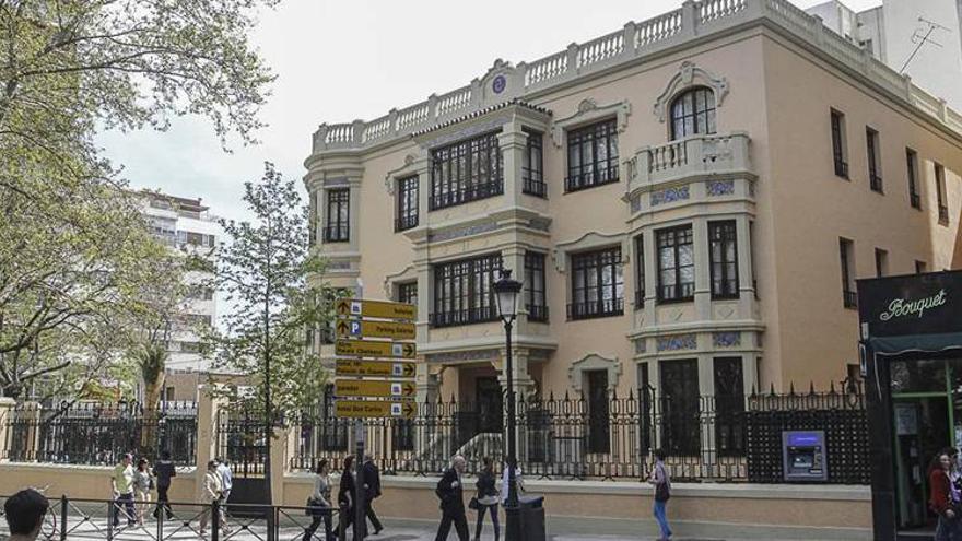 La sede de Cajalmendralejo en el chalet de los Málaga de Cáceres abre al público el próximo lunes