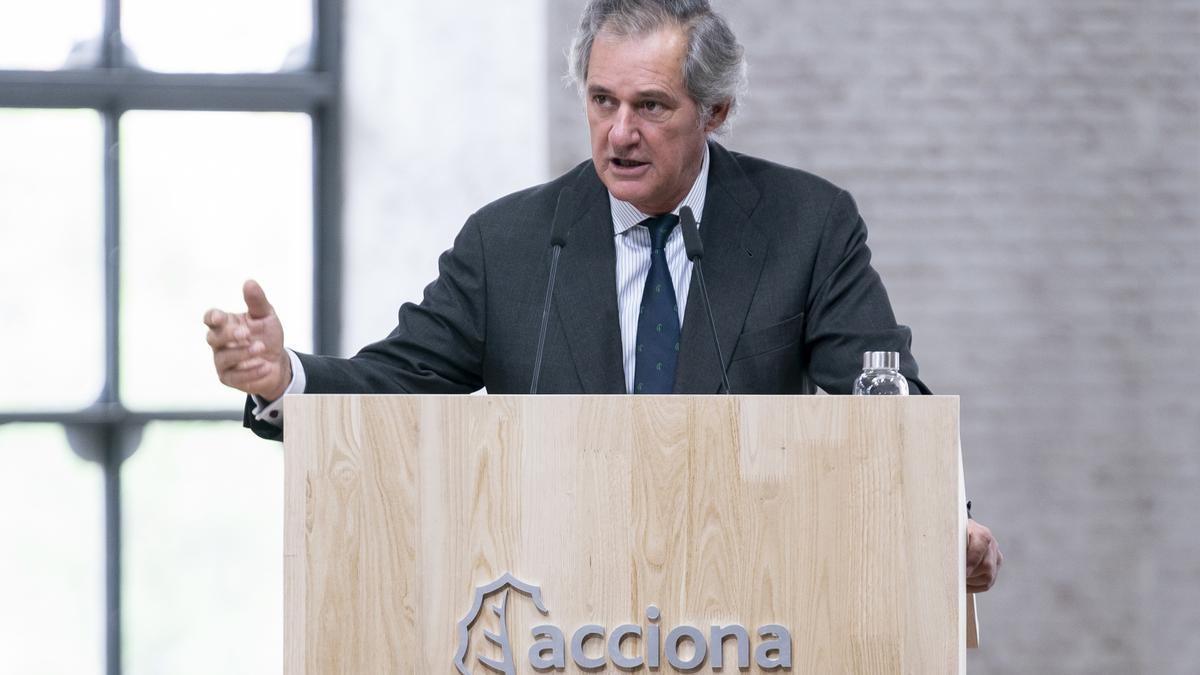 El presidente de Acciona, José Manuel Entrecanales, durante la Junta General de Accionistas de 2022