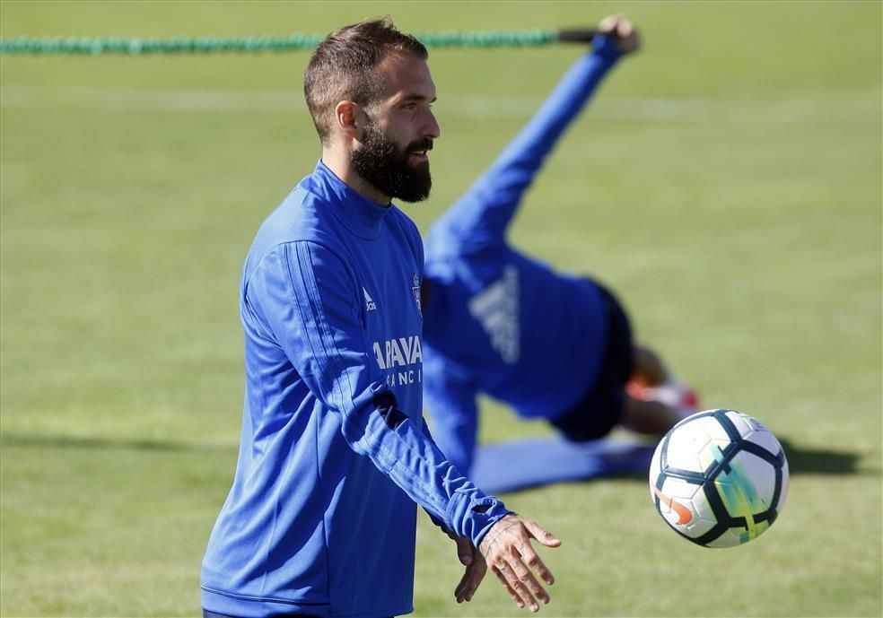 Sesión de entrenamiento en La Romareda