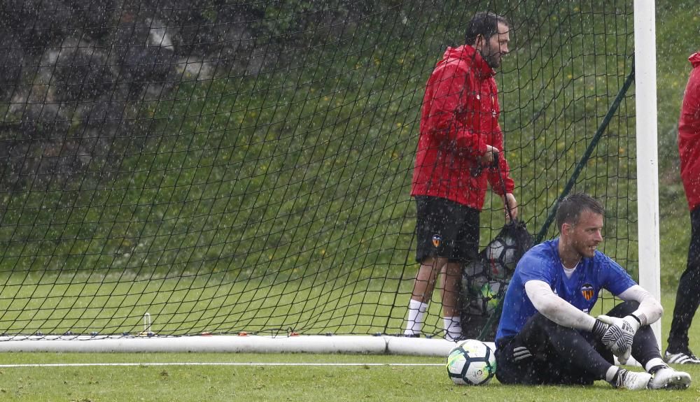 Negredo, uno de los protagonistas del lluvioso día