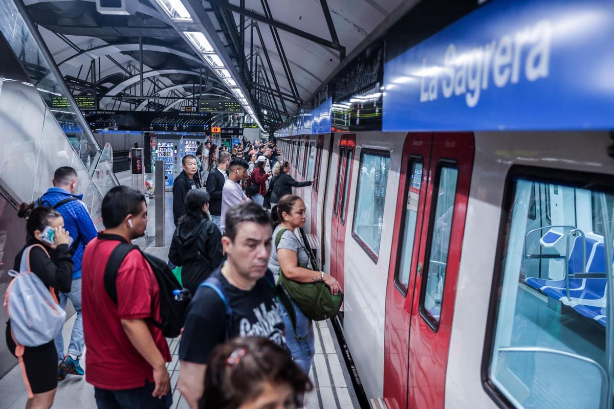 Un desprendimiento en el techo de un túnel en la Sagrera obliga a cortar la L5 del metro