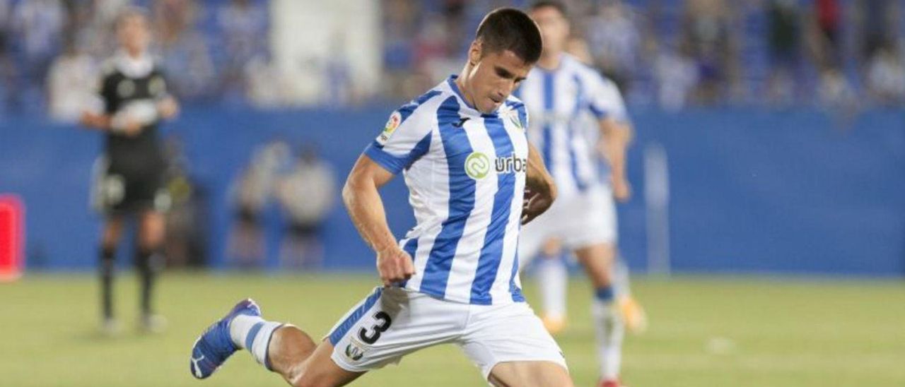 Unai Bustinza, durante un partido de esta pasada temporada con la camiseta del Leganés.