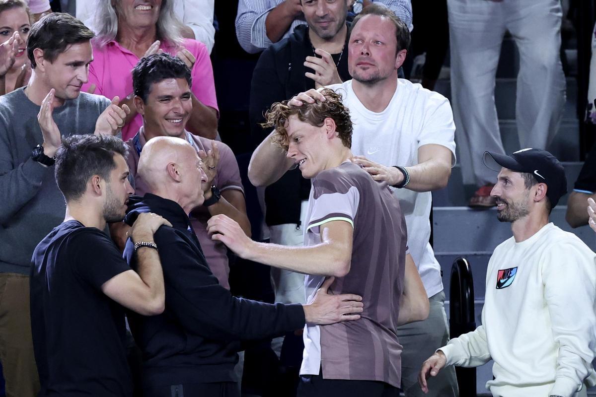 Jannik Sinner derrotar a Daniil Medvedev en la final del Abierto de Australia