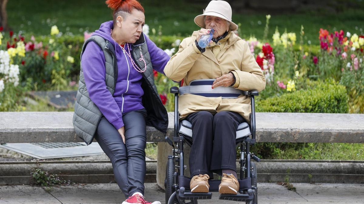 En 2024 serán 1.644.518 personas las que tienen reconocida su situación de dependencia y otras 136.954 estarán pendientes de valoración.