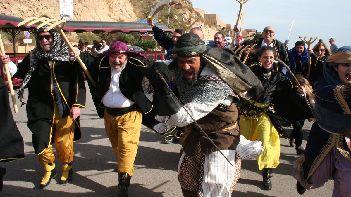 Kábilas musulmanas durante la refriega que concluía con la ‘toma’ del Castillo por parte de las huestes cristianas.