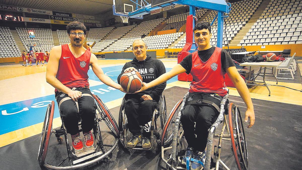 Pau Omedes, Carlos Bermúdez i Elias Banomar, al pavelló de Fontajau.