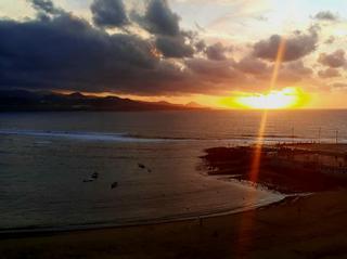 Un frente atlántico amenaza con dejar lluvias en Canarias desde este viernes