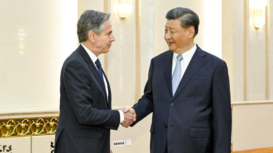 Breve encuentro entre Xi Jinping y Blinken