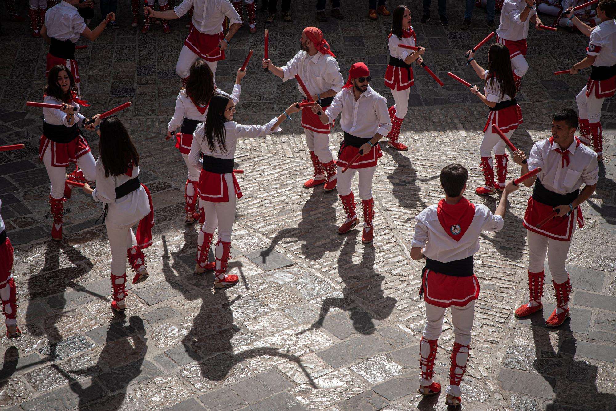 Els caramellaires omplen Súria de música, dansa i festa