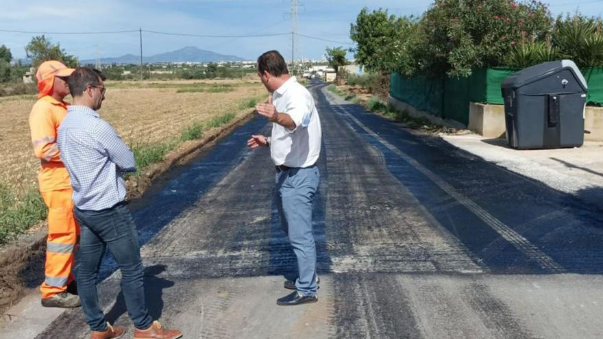 Peñíscola reasfalta el camino Abellers para mejorar la seguridad