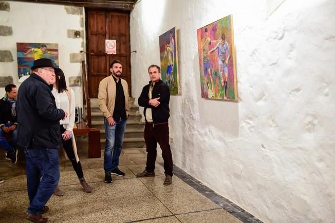 . Francisco Bordes inagura su  exposicion con ...