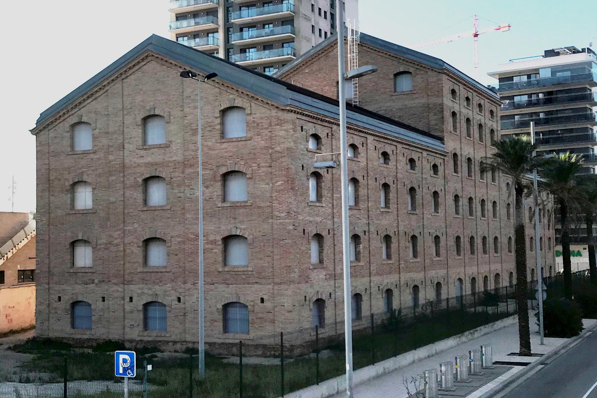 La antigua fábrica CACI de Badalona.