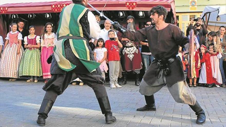 Segorbe regresa al medievo con el tradicional mercado María de Luna