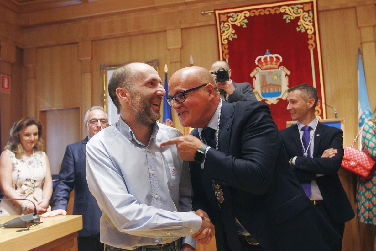 Jácome y Baltar en el pleno provincial que volvía a dejar la Diputación en manos del PP.