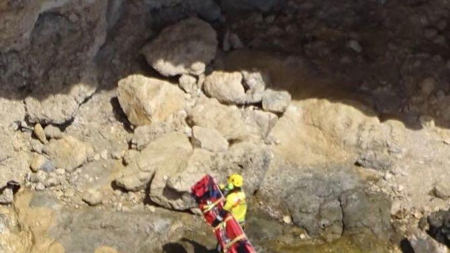 Un barranquista alicantino pierde la vida al precipitarse desde unos 10 metros en Cazorla