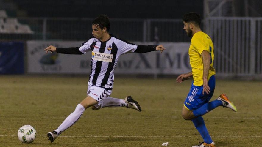 Armando Corbalán da por finalizada su cesión en el equipo albinegro