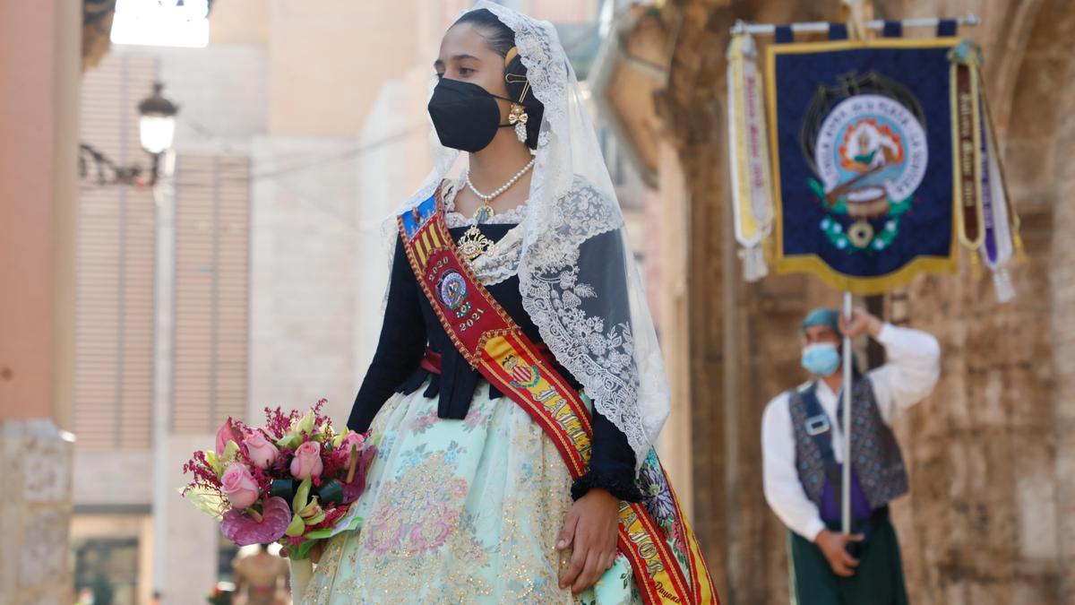 Búscate en el segundo día de Ofrenda por las calles del Mar y Avellanas entre las 9:00 y 10:00 horas