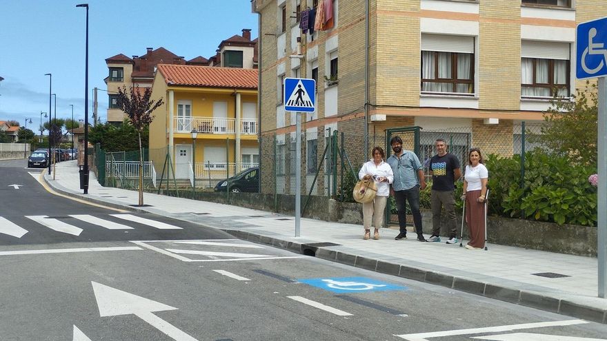 Llanes concluye la renovación de las aceras y reordenación de las calles Venezuela y Cuba, en la villa