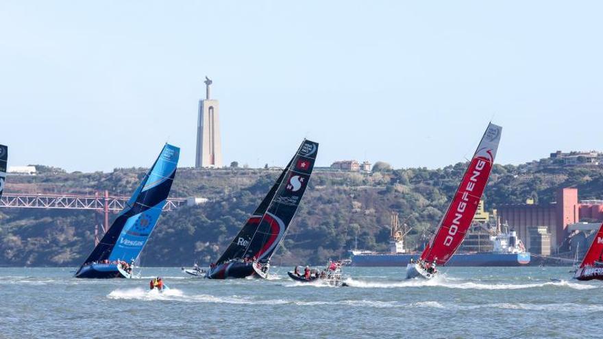 Los barcos salen de Lisboa rumbo a Ciudad del Cabo, segunda etapa de la Volvo Ocean Race