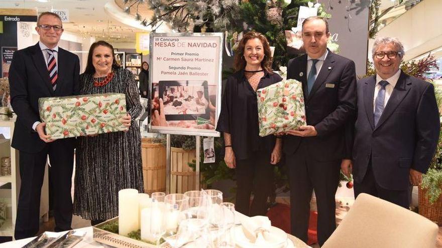 Mª Carmen Saura, ganadora del III Concurso de Decoración de Mesas de Navidad