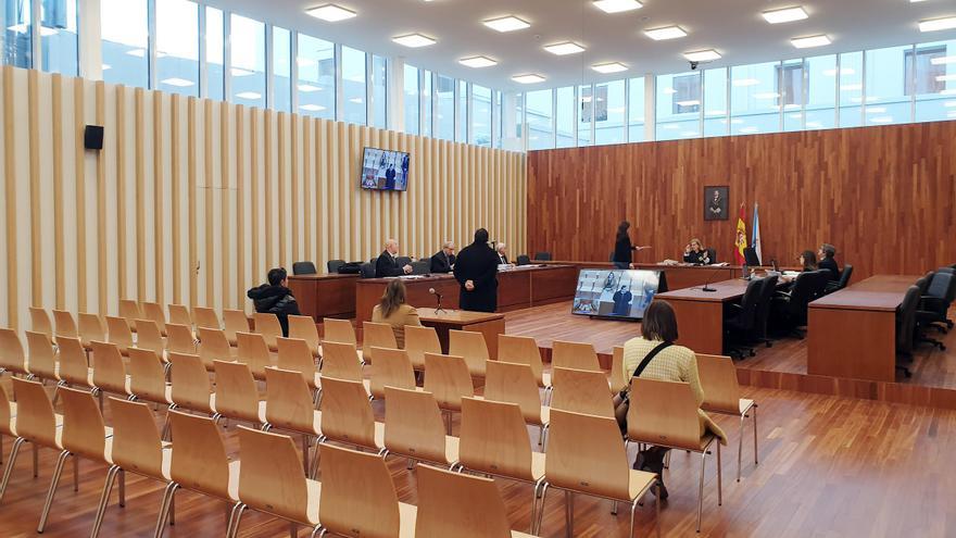 La &quot;macrosala&quot; de vistas de la Ciudad de la Justicia ya atrae a juzgados de fuera de Vigo