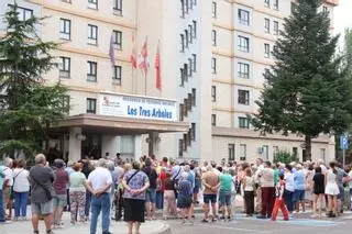 La Junta admite que ceder la residencia Los Tres Árboles de Zamora a Fundación Personas "choca con circunstancias legales"