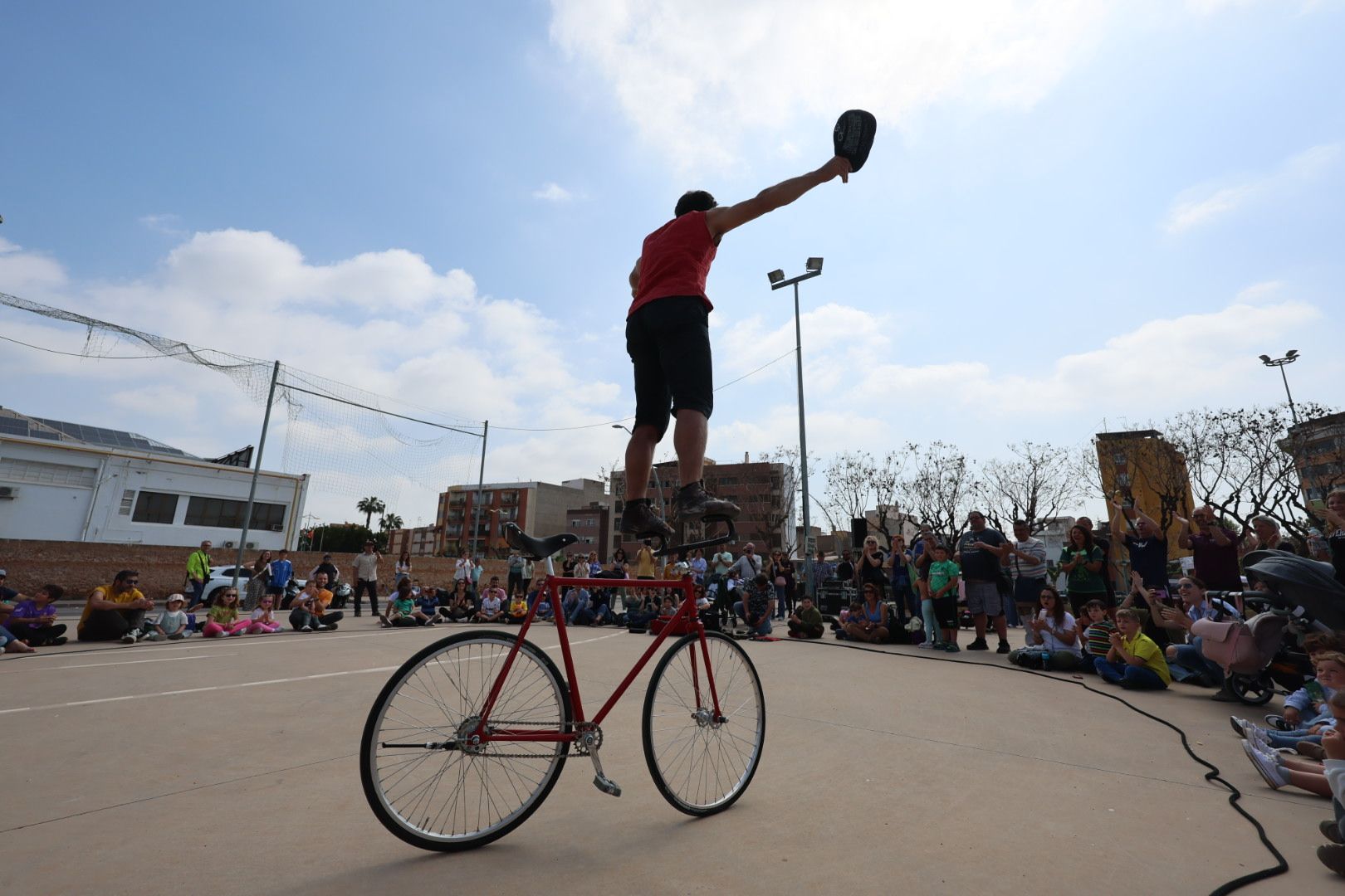 El Festival de Teatre de Carrer sigue llenando calles y plazas de Vila-real