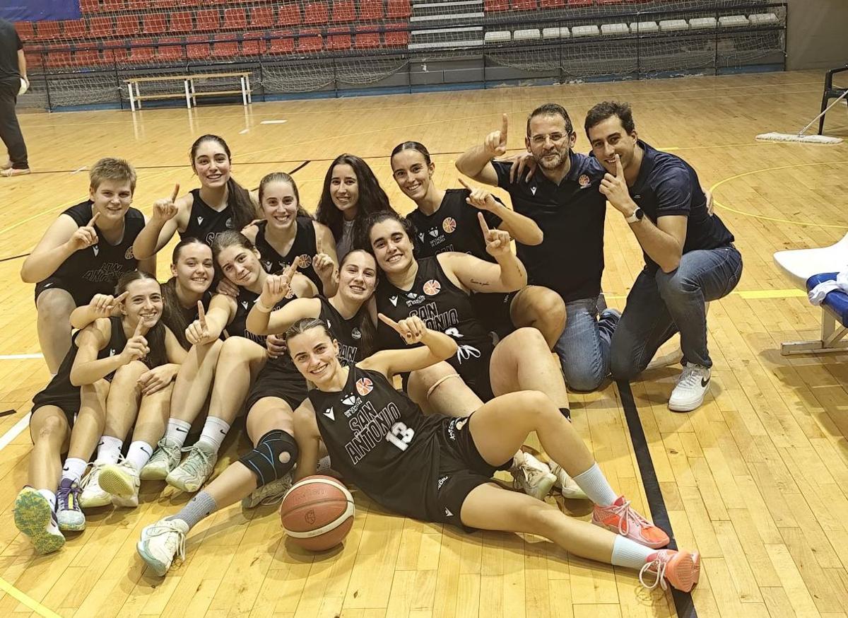 El San Antonio, celebrando su triunfo.