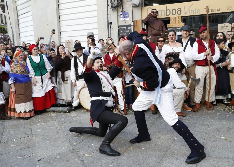 La representación de la Reconquista de Vigo vuelve a abarrotar las calles del Casco Vello de miles de vigueses