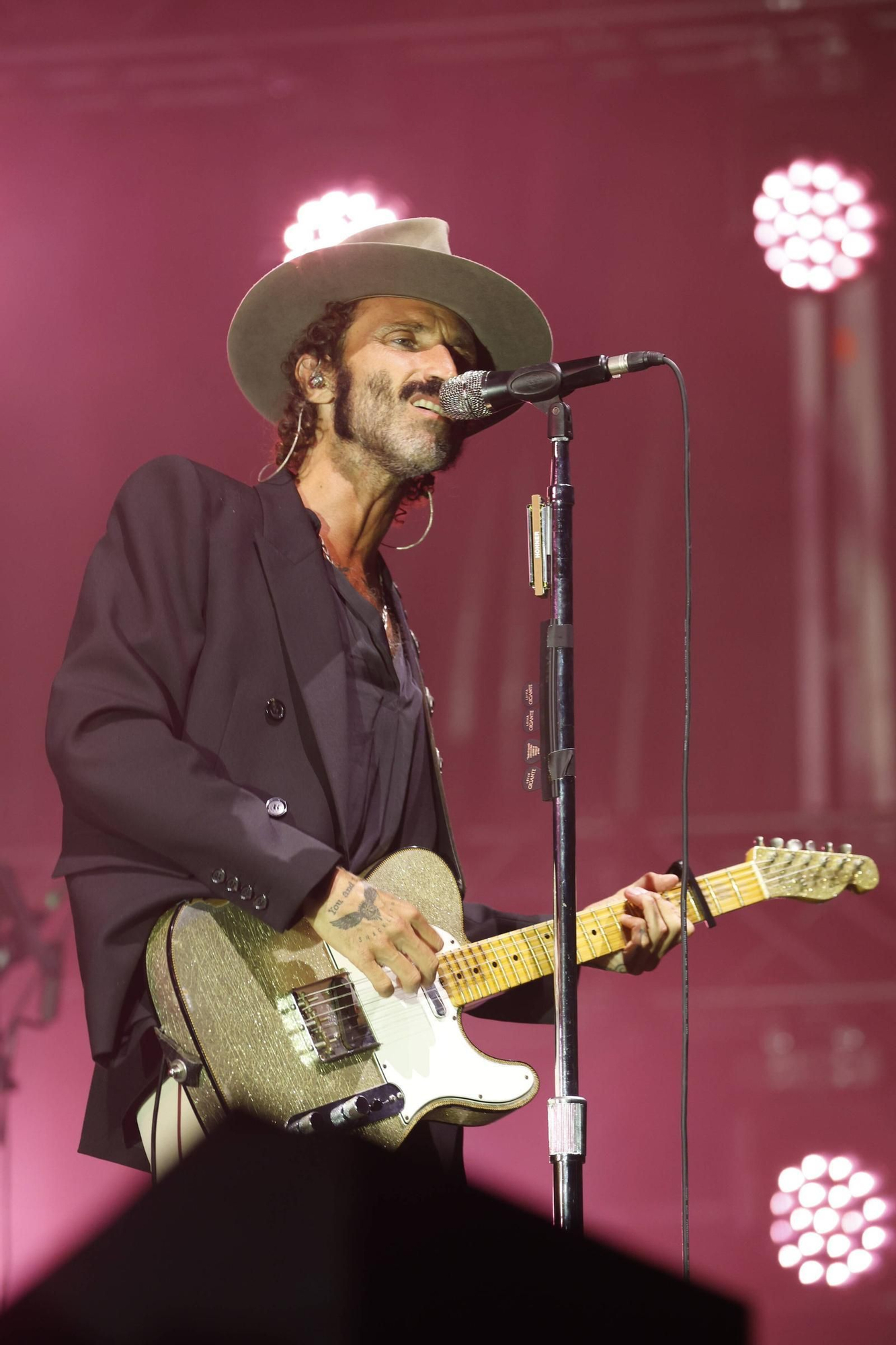 El concierto de Leiva en el Gijón Life, en imágenes