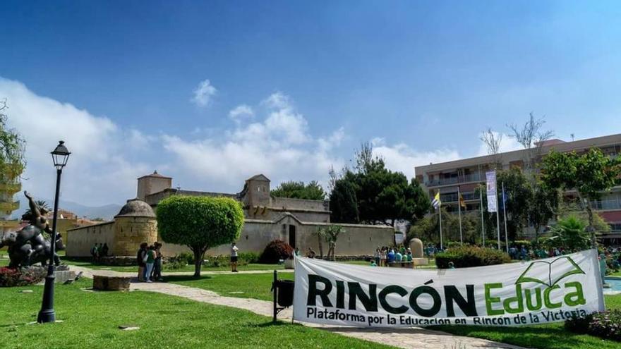 Manifestación en Rincón de la Victoria por un nuevo instituto