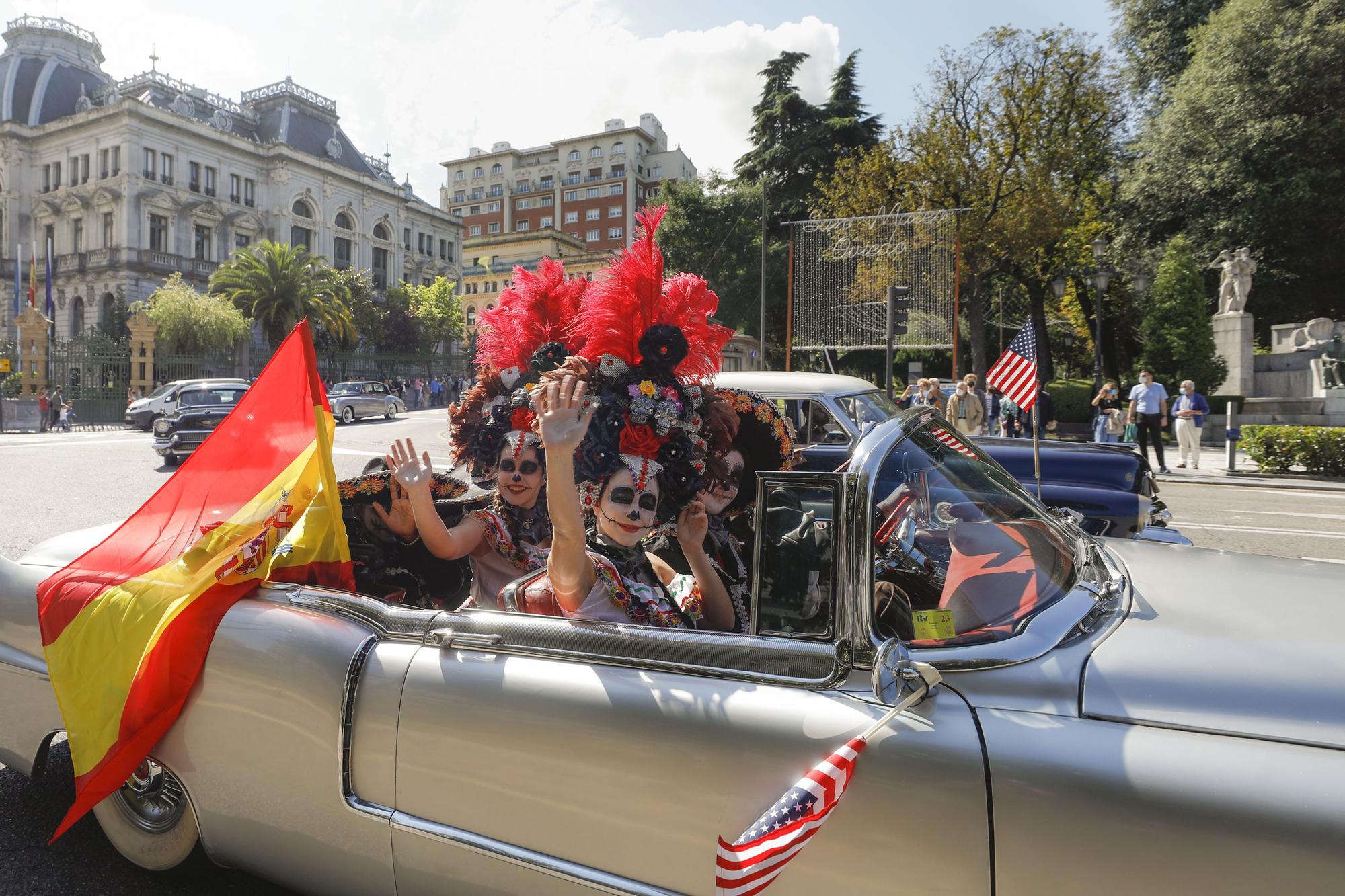 El mini desfile del Día de América en Asturias de San Mateo 2021