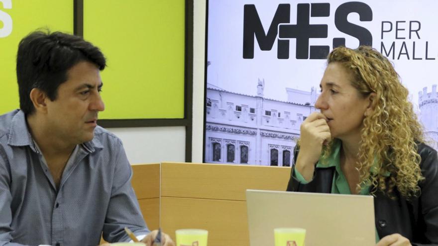 Joan Llodrà y Catalina Inés Perelló, de Més per Mallorca.  | DM