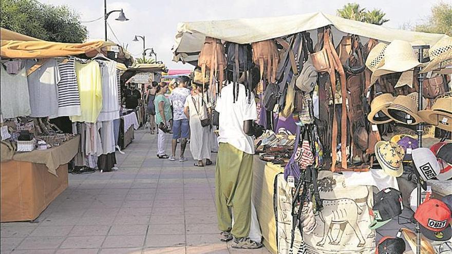 La playa de Xilxes aúna en su oferta festiva tradición, ocio y deporte