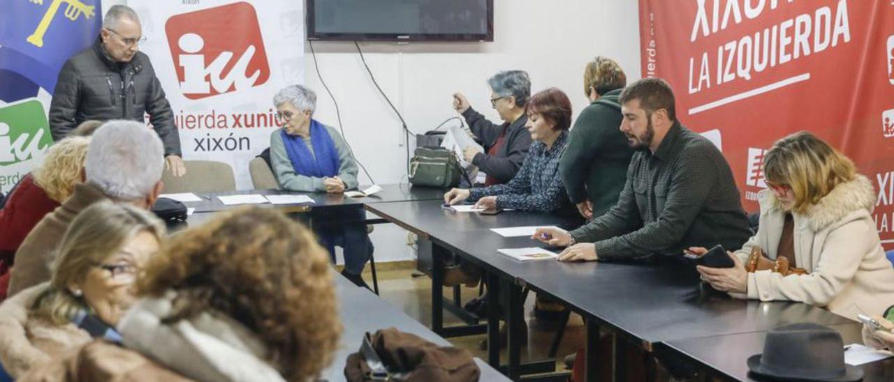 La reunión de la coordinadora de Izquierda Unida, ayer.