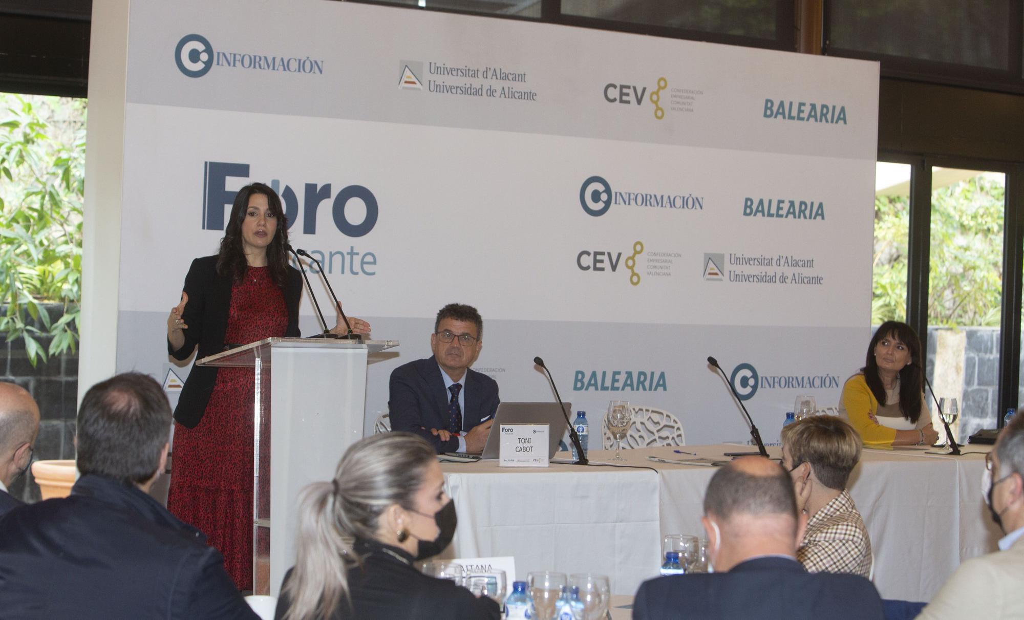 Inés Arrimadas en el Foro Alicante