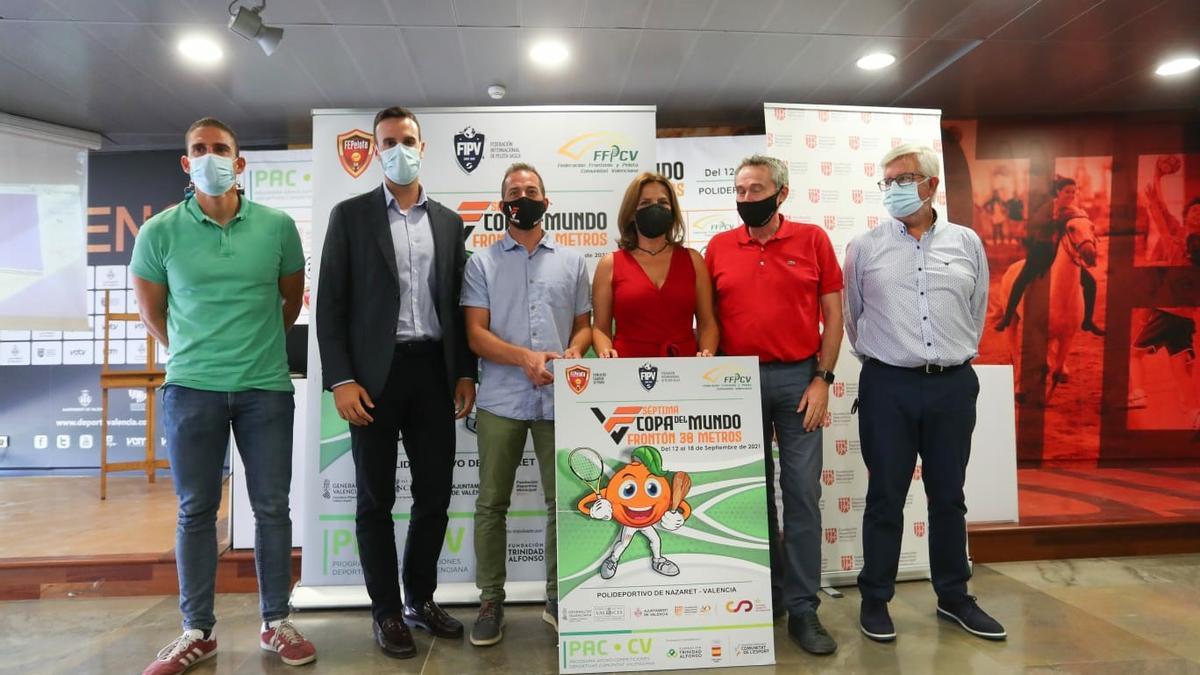 La presentación de la VII Copa del mundo de frontón, que se celebrará en València