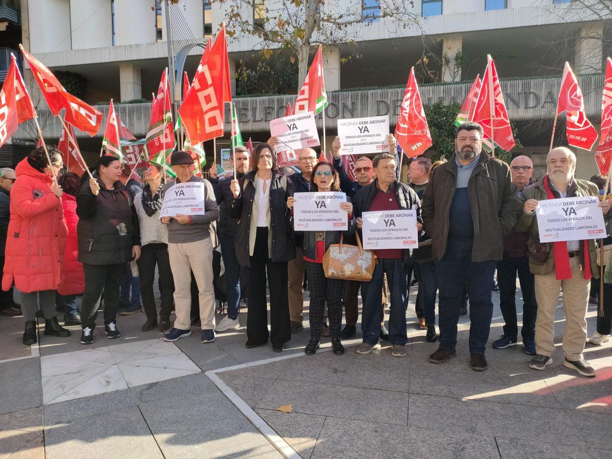 Concentración de CCOO y UGT.